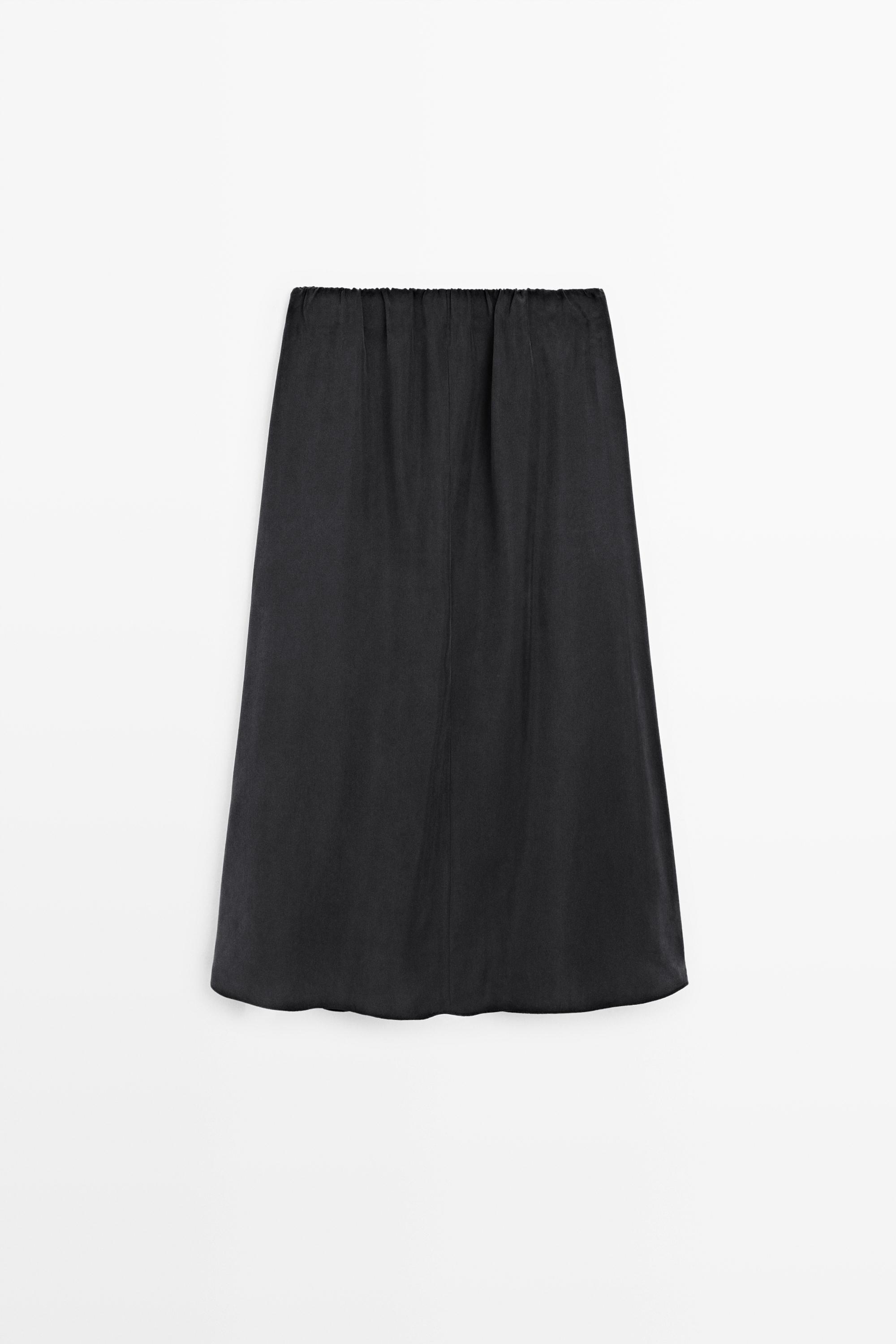 Voluminous midi skirt